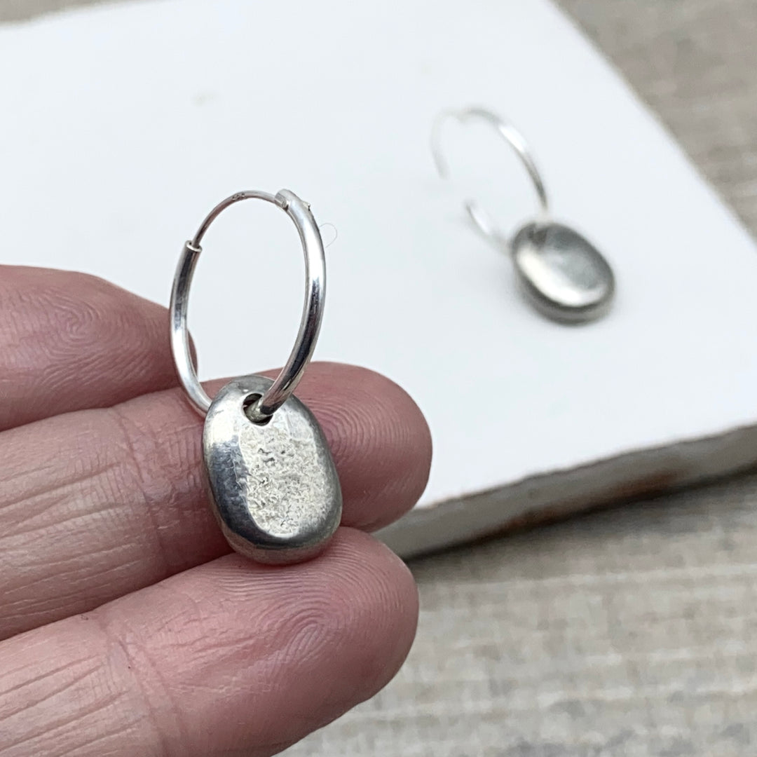 Little Pewter Pebble Silver Hoop