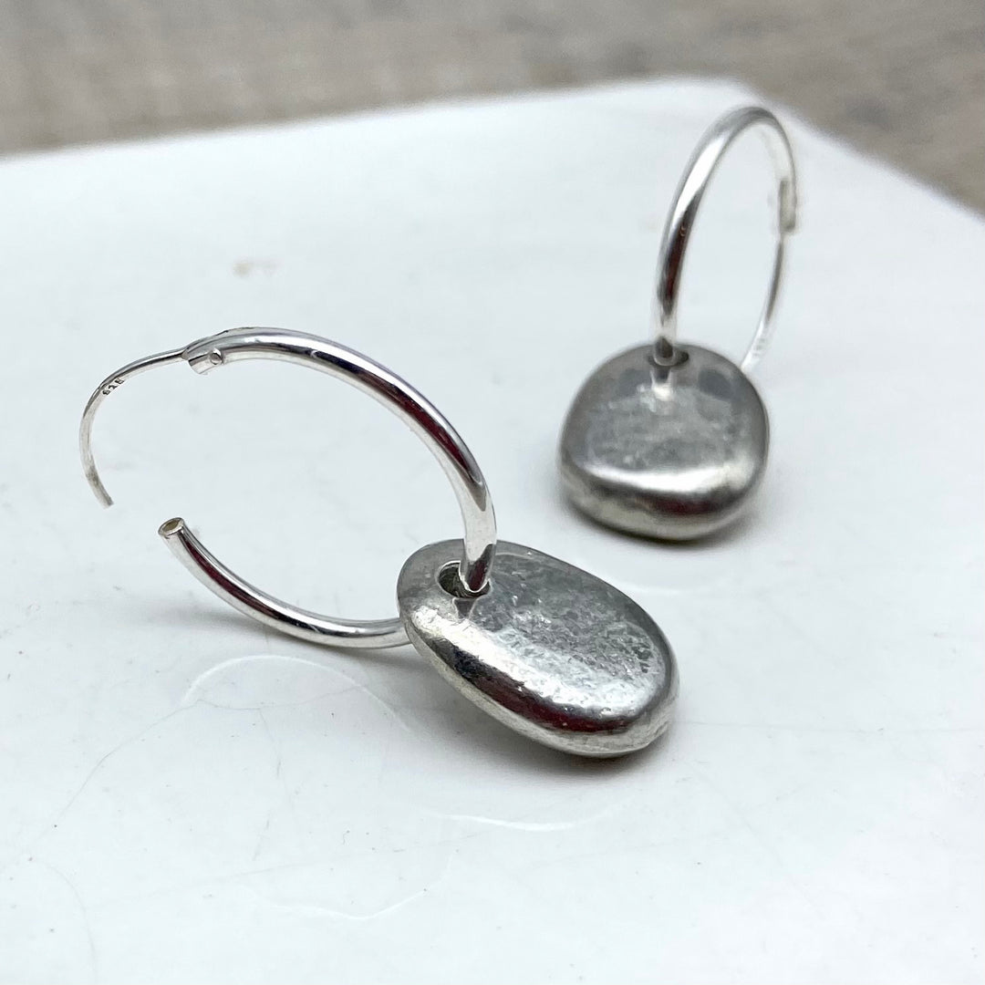 Little Pewter Pebble Silver Hoop